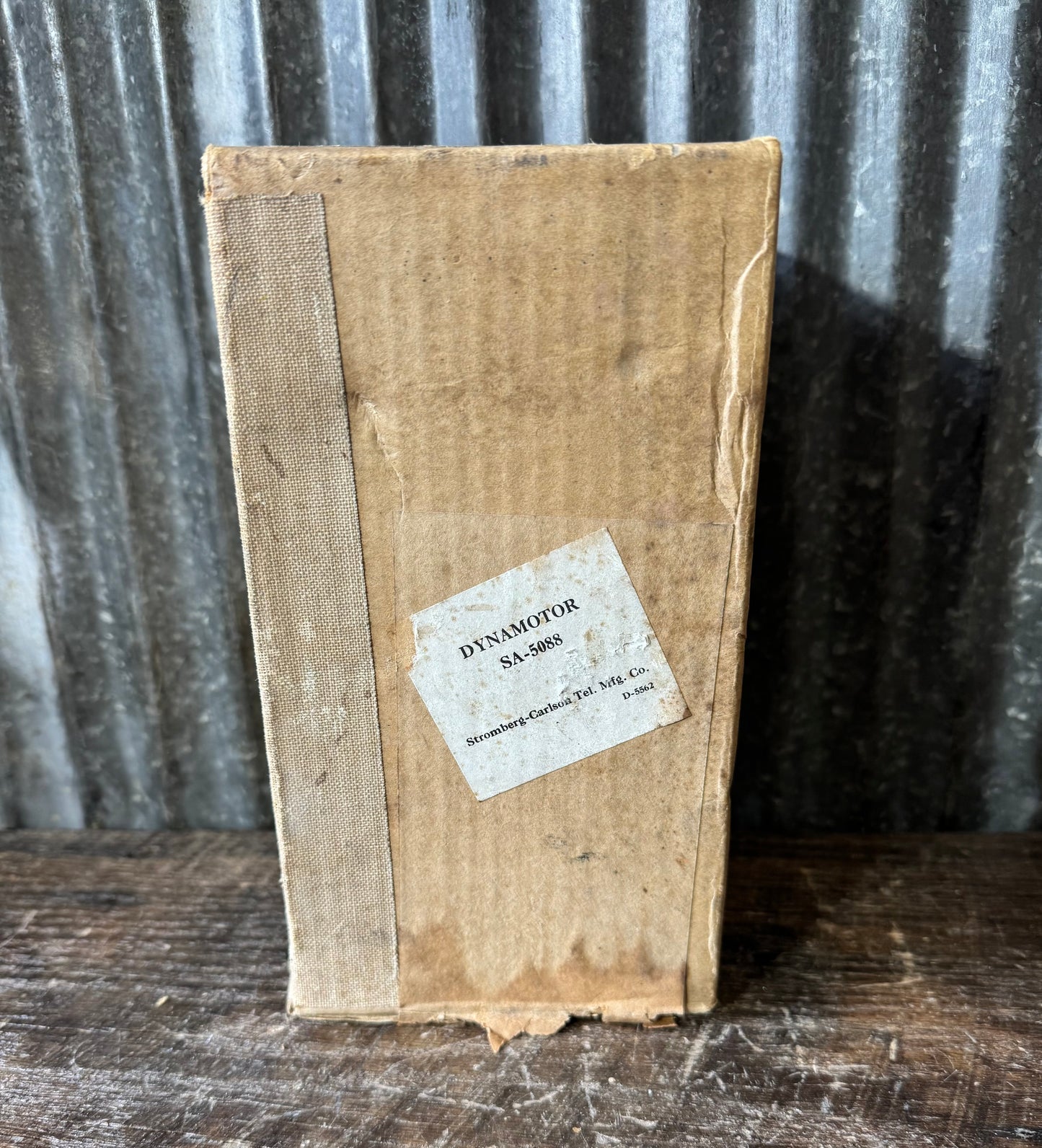 NOS Pioneer Gen-E-Motor Dynamotor SA-5088 with Original Stromberg-Carlson Box
