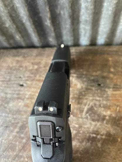 SIG Sauer P320 Compact 9mm Semi-Automatic Pistol – 2 Magazines – 5.11 SIG Sauer Carry Case – Good Condition