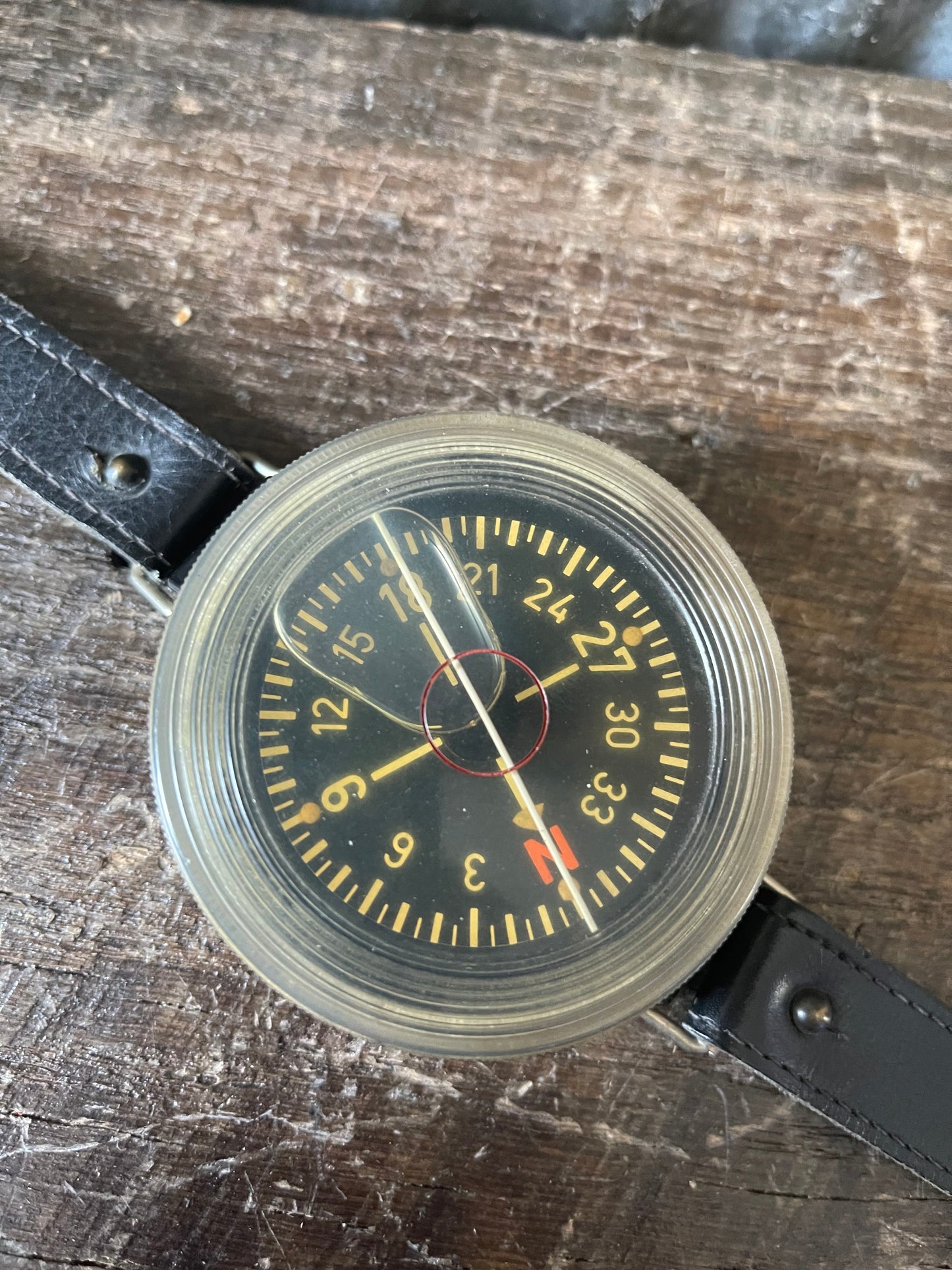 Original WWII German Luftwaffe AK 39 Pilot’s Wrist Compass – Fl. 23235 with Leather Strap