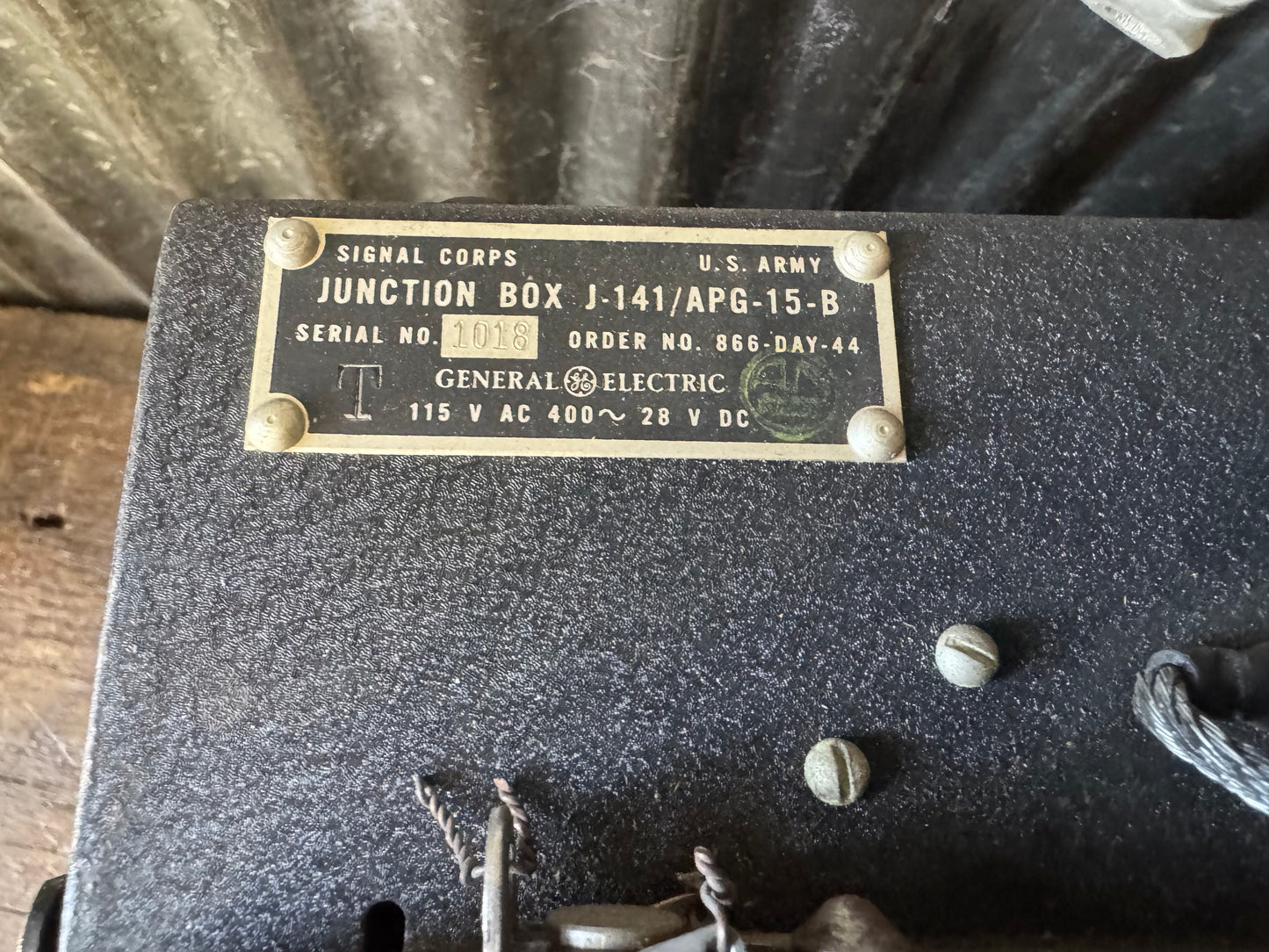 WWII U.S. Signal Corps Junction Box J-141/APG-15-B – General Electric