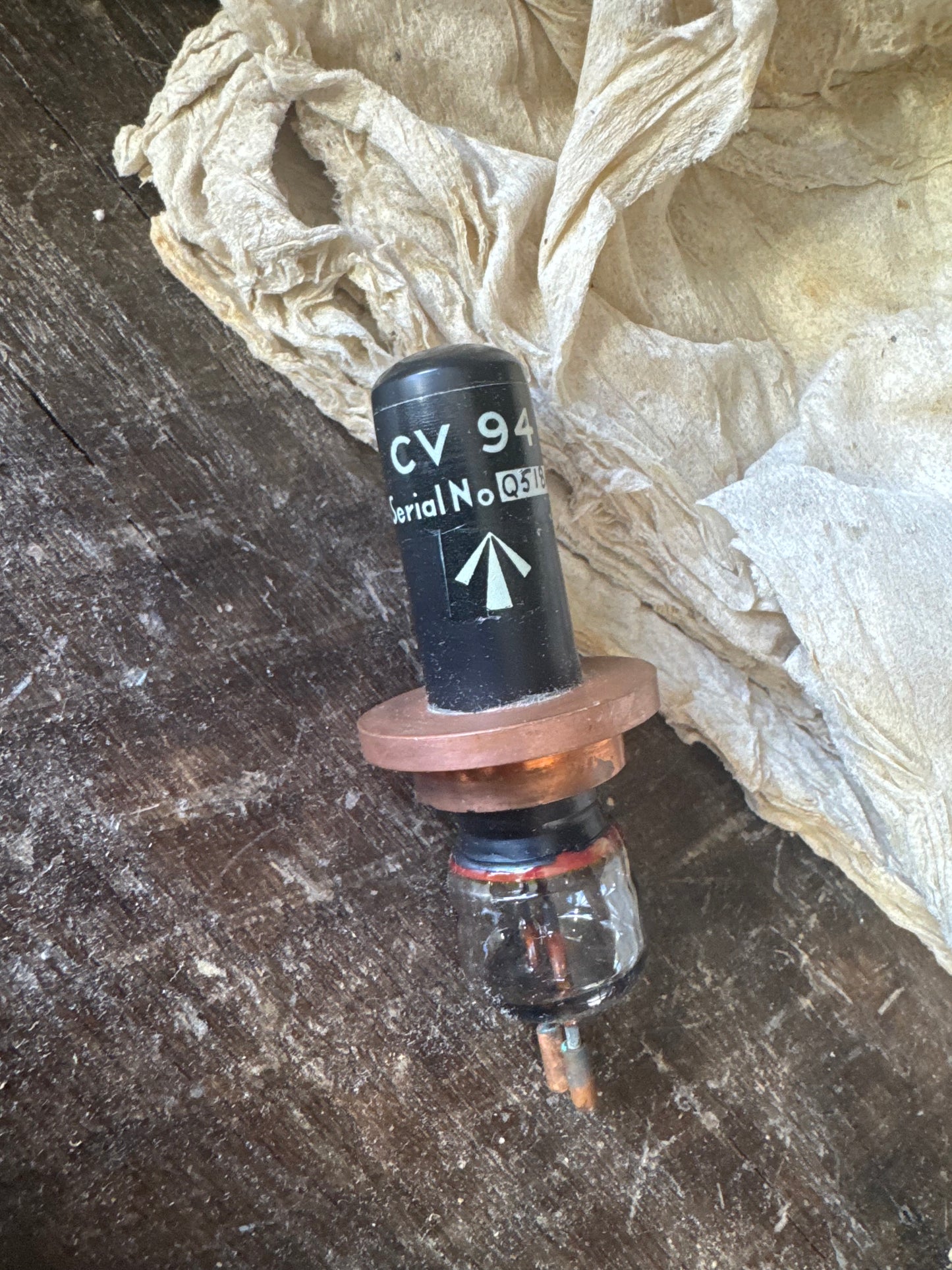 British Military CV94 Valve / Vacuum Tube – Boxed