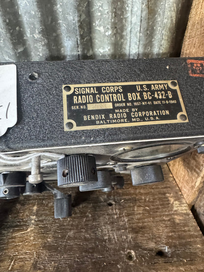 WWII U.S. Army Signal Corps BC-432-B Radio Control Box