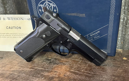 Smith & Wesson 59-Excellent in Original Box