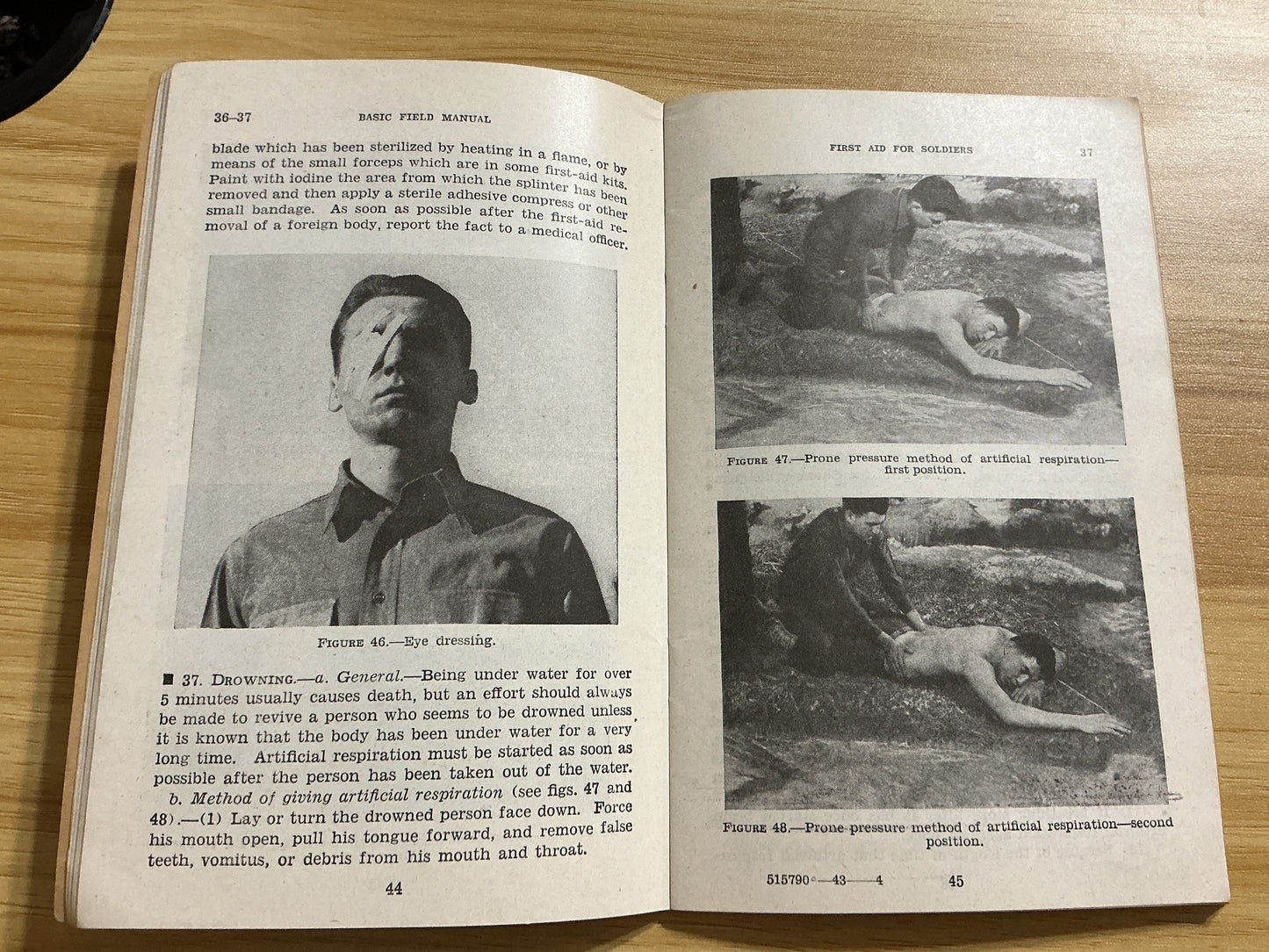 WWII U.S. Army First Aid for Soldiers Field Manual FM-21-11-Dated April 7, 1943