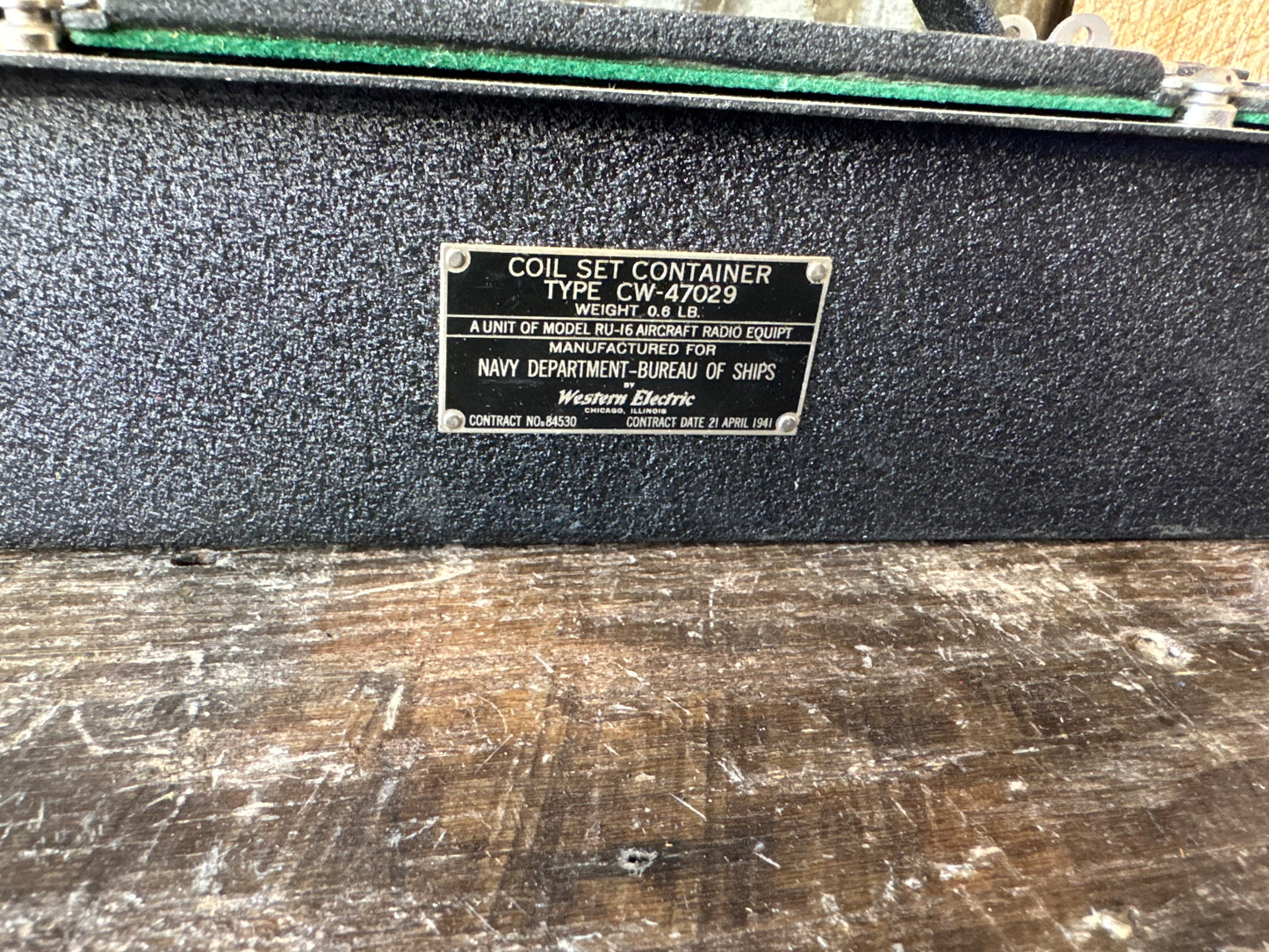 WWII U.S. Navy RU-16 Aircraft Radio Coil Set – Range D & F with CW-47029 Storage Container