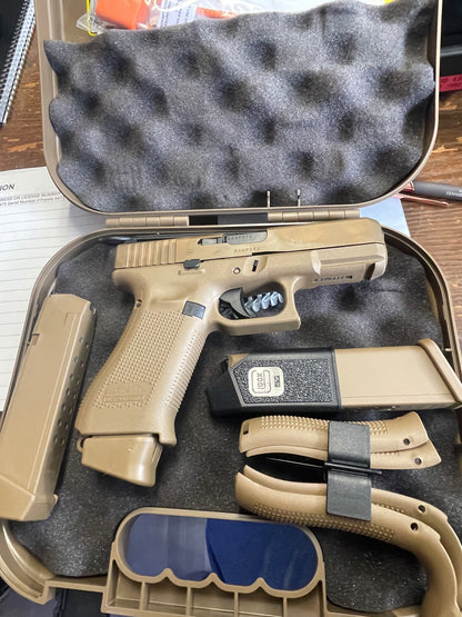 Glock 19X – 9mm – Factory Coyote Tan – Complete Package – Excellent Condition