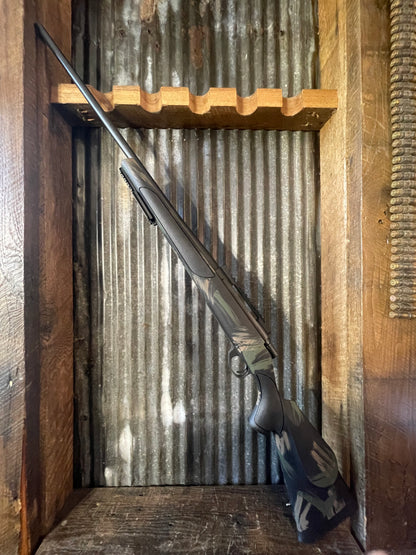 Weatherby Vanguard Black Hills Edition – .25-06 Remington – Like New in Box