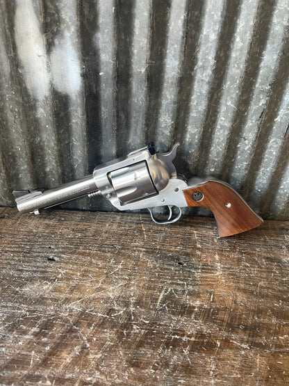 Ruger New Model Blackhawk Stainless .357 Magnum Revolver – 4⅝-Inch Barrel