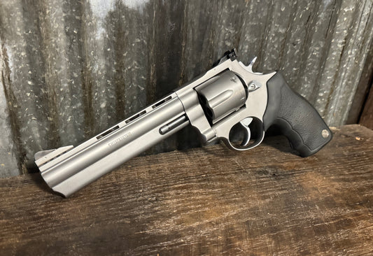 TAURUS MODEL 44 – .44 MAGNUM