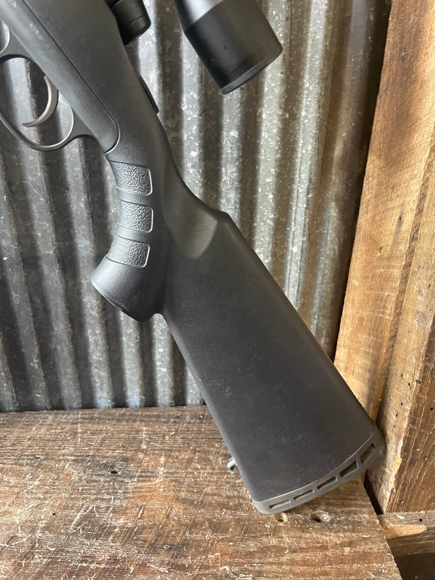 Savage Axis XP Bolt Action Rifle – .243 Winchester – Weaver 3-9x Scope