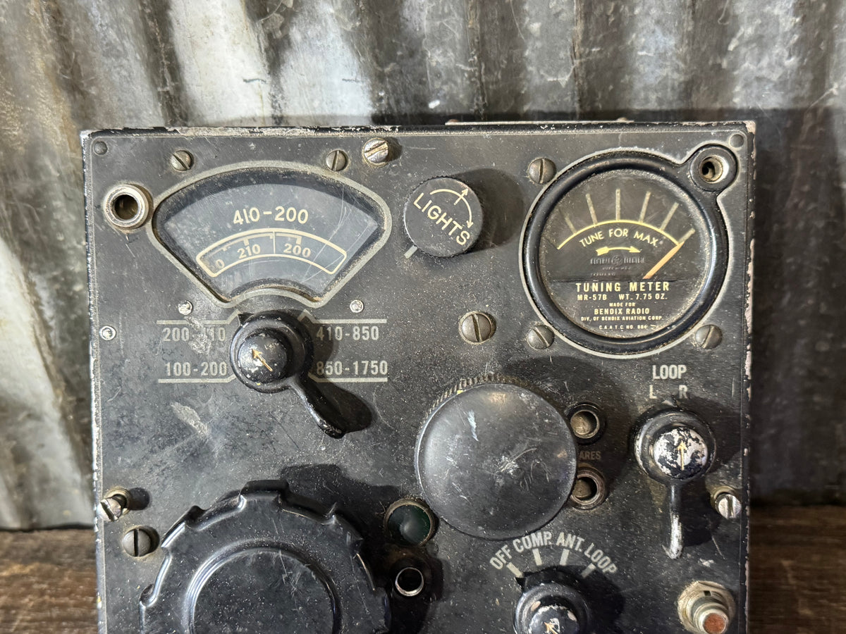 WWII U.S. Military C-4/ARN-7 Aircraft Radio Compass Control Unit