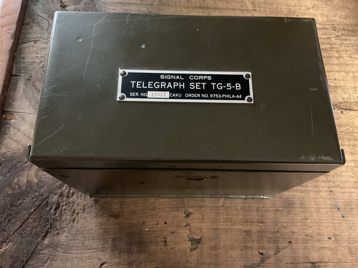 WWII U.S. Army Signal Corps Telegraph Set TG-5-B