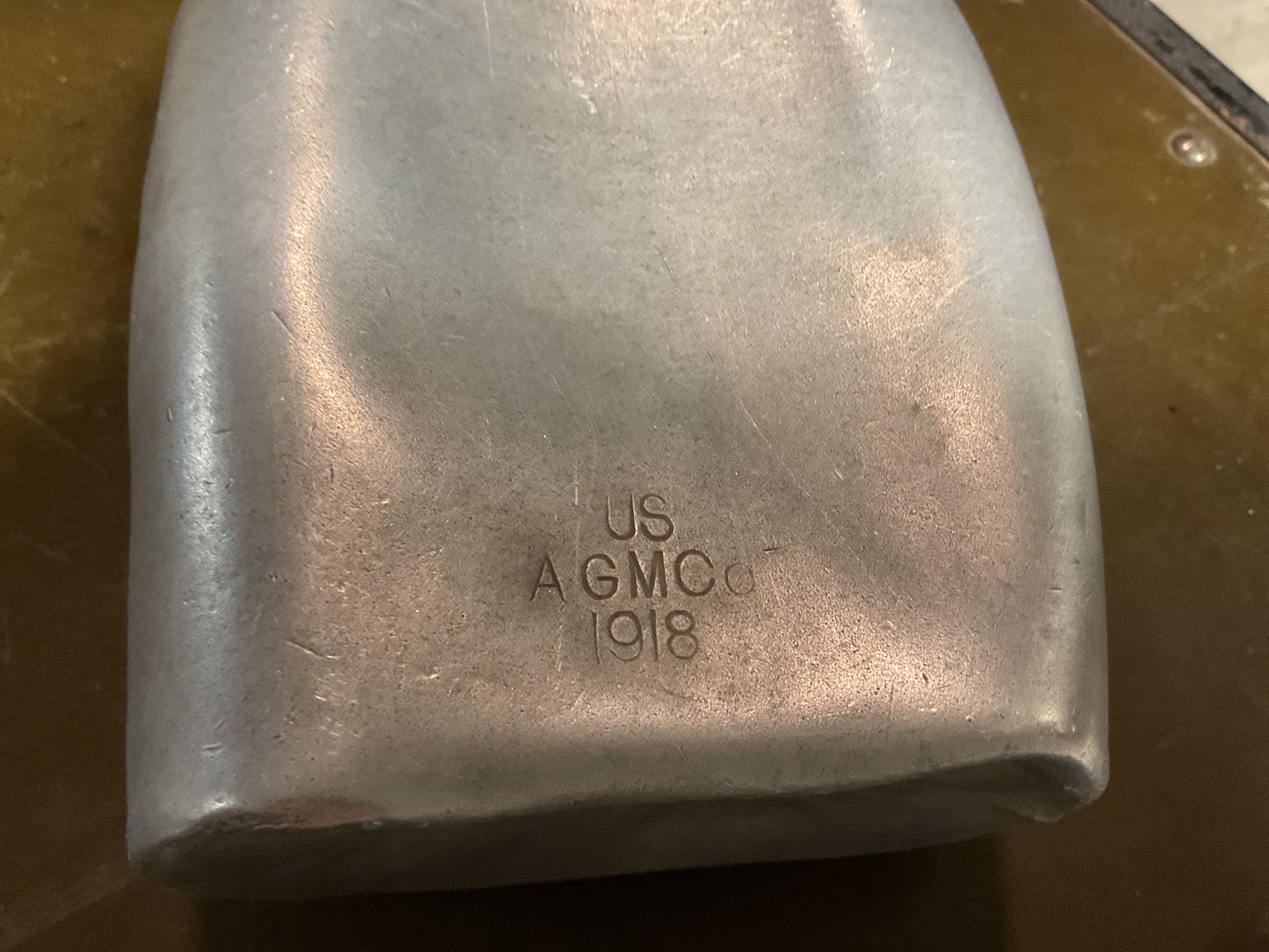 WWI 1918 Canteen with 1917 named Cover (g)