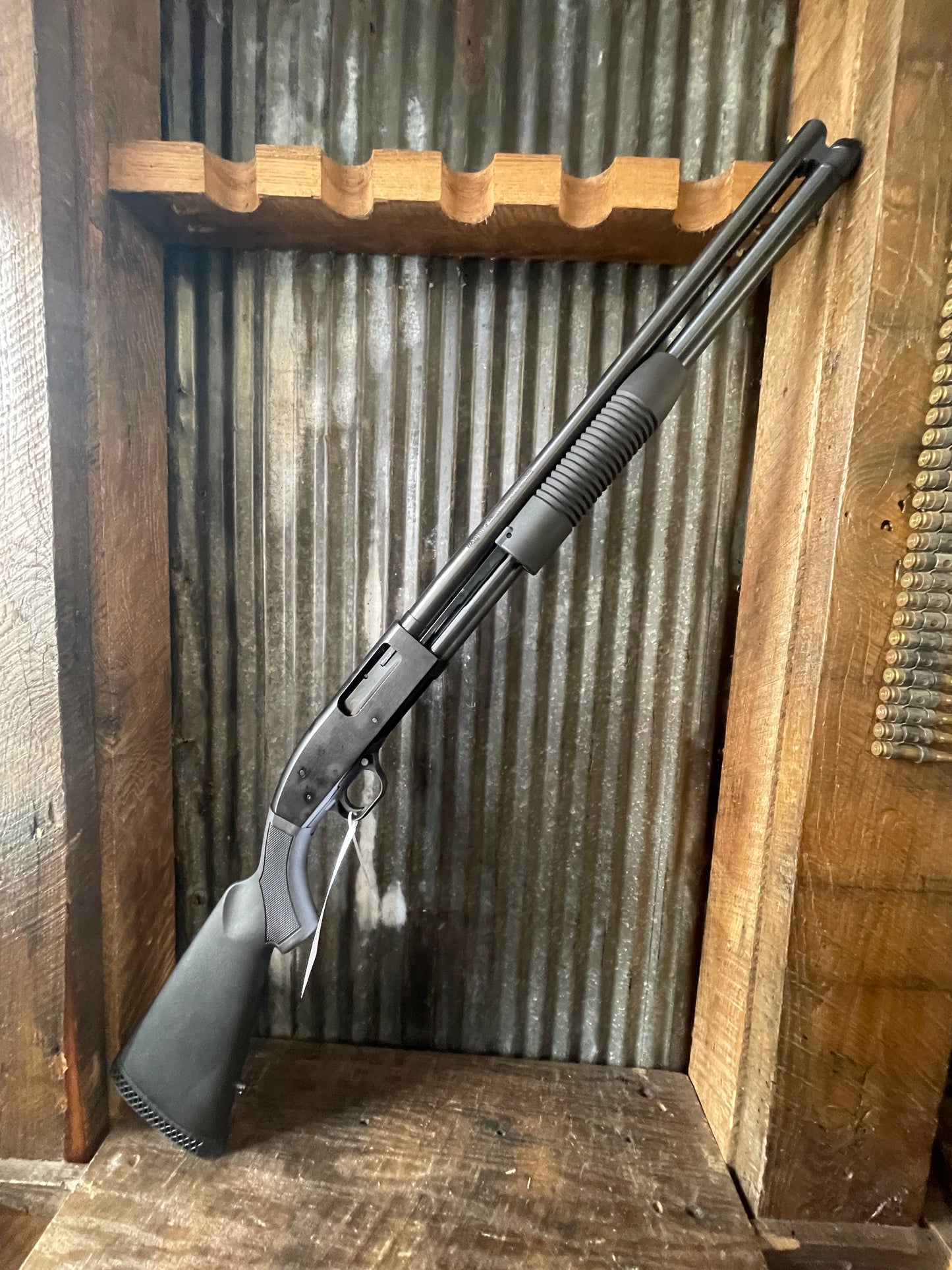 Mossberg 500 Pump Shotgun – 12 Gauge – 20” Barrel – Like New