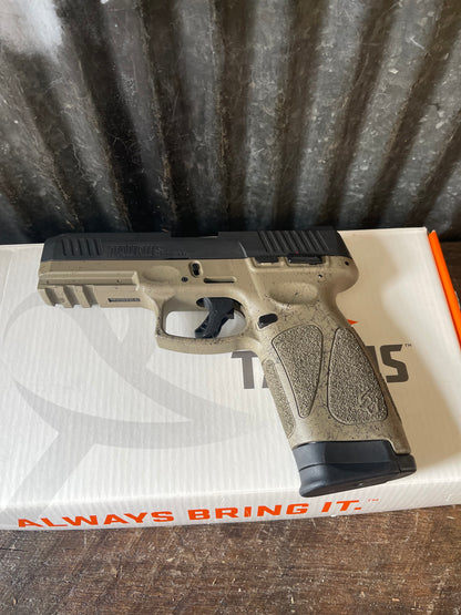 Taurus G3 Full-Size Semi-Automatic Pistol – 9mm – Original Box – 2 Magazines