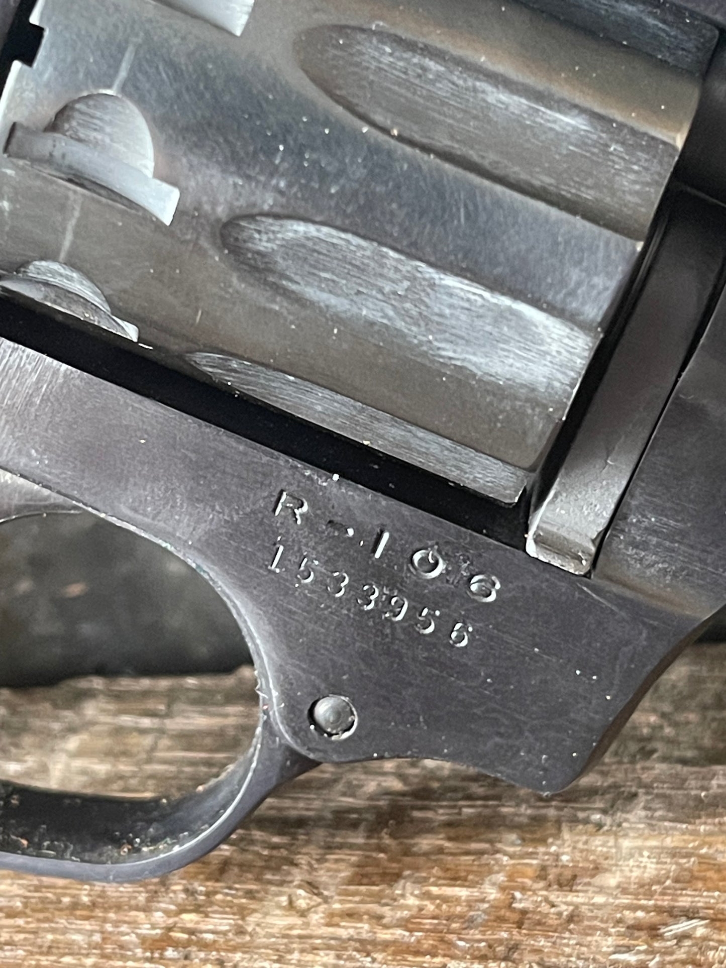 High Standard Sentinel Deluxe Revolver – .22 LR – 10 Shot – Double Action