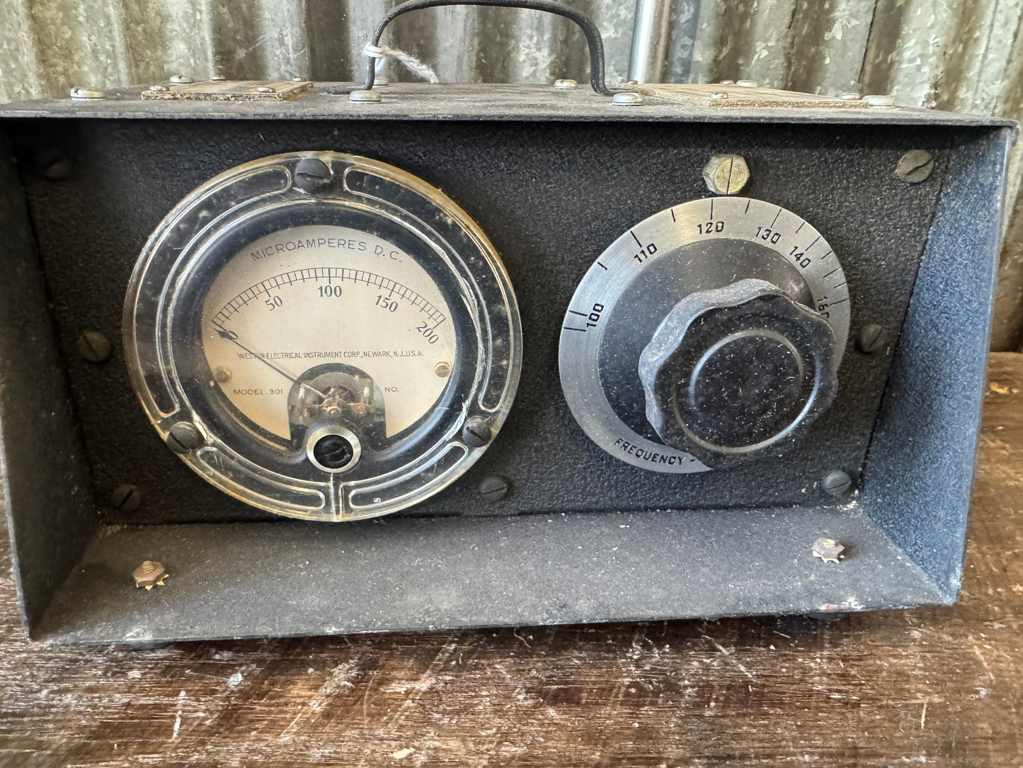 WWII U.S. Army Signal Corps Indicator I-106-A – Western Electric