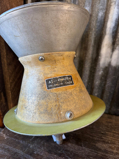 WWII / Early Cold War U.S. Aircraft Antenna AT-49/APR-4 – 300–3300 MHz