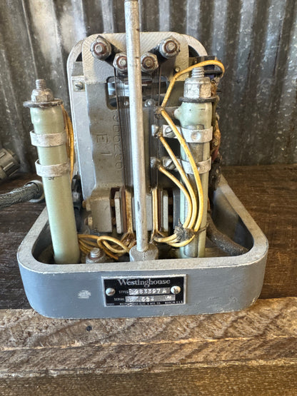 WWII U.S. Aircraft Westinghouse Control Servo Unit – Autopilot / Navigation Component