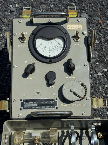 U.S. Army Signal Corps TS-15C/AP Fluxmeter Complete Magnetic Test Set with Accessories