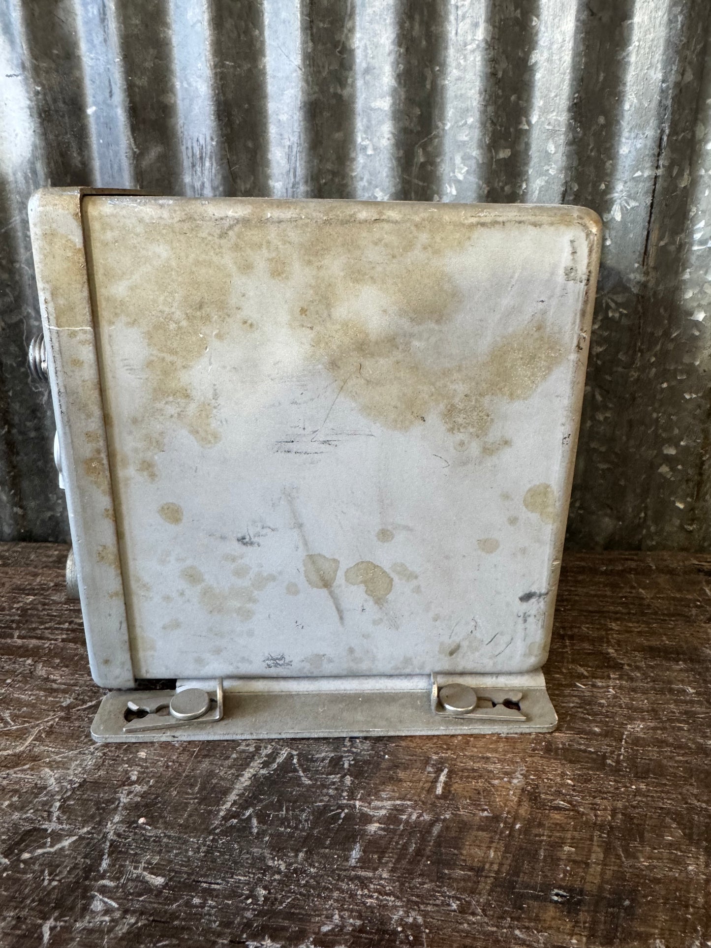 WWII U.S. Signal Corps Radio Receiver BC-357-D – Zenith