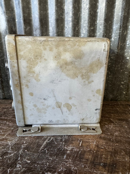 WWII U.S. Signal Corps Radio Receiver BC-357-D – Zenith