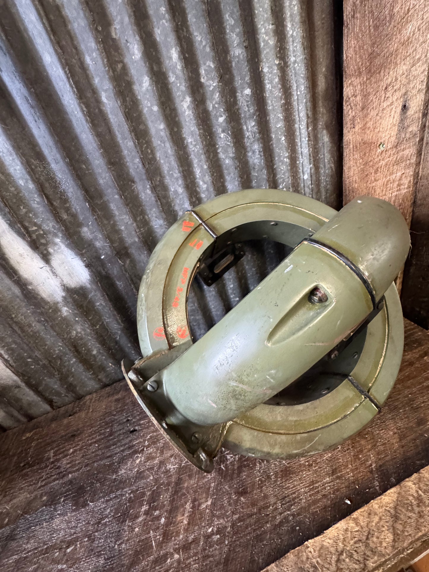 WWII U.S. Army Signal Corps Loop Antenna Assembly – LP-29 / Radio Direction Finding Unit
