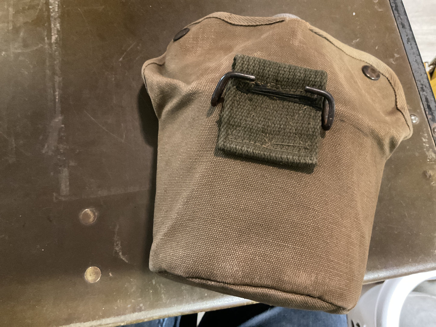 WWI CANTEEN WITH COVER (I)