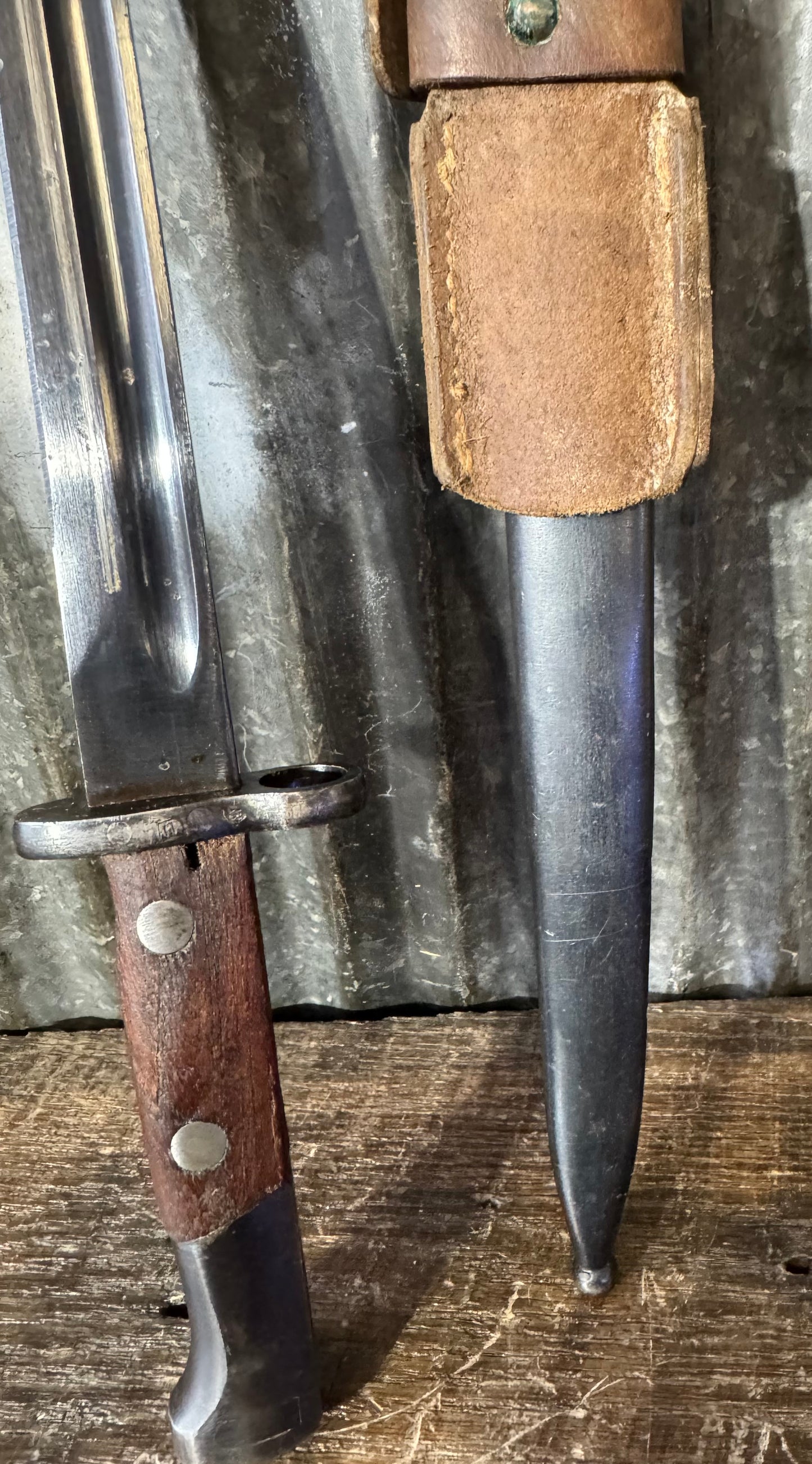 Original WWII German K98 Bayonet by Elite-Diamant (44) – Matching Scabbard with Frog