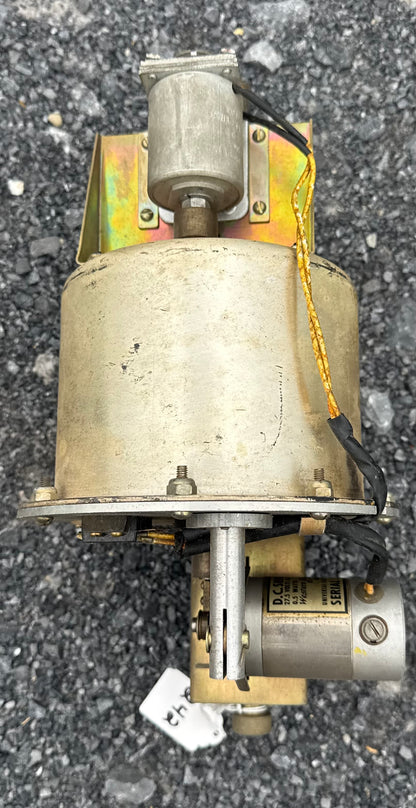 WWII U.S. Military RF-4A/AP Radar / Antenna Drive Assembly