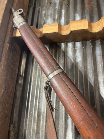 Lee-Enfield No. 4 Mk2 .303 British Bolt Action Rifle – Non-Matching Numbers