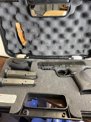 Smith & Wesson M&P45 – .45 ACP – Complete Package