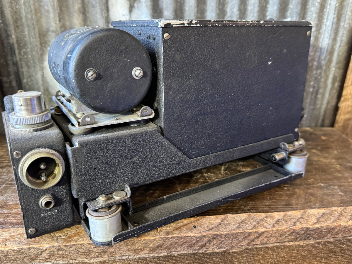 WWII U.S. Navy R-4A/ARR-2 Aircraft Homing Radio Receiver with Dynamotor & Mount