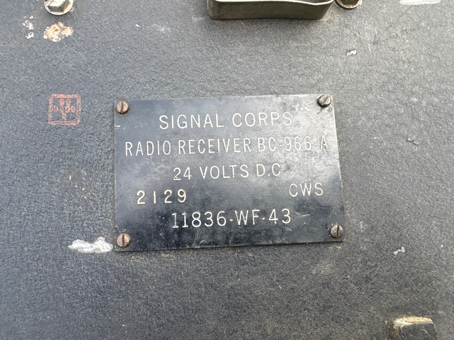 WWII SIGNAL CORPS RADIO RECEIVER BC-966-A