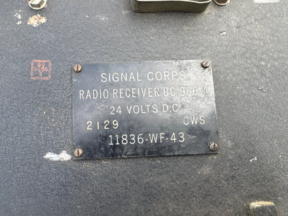 WWII SIGNAL CORPS RADIO RECEIVER BC-966-A
