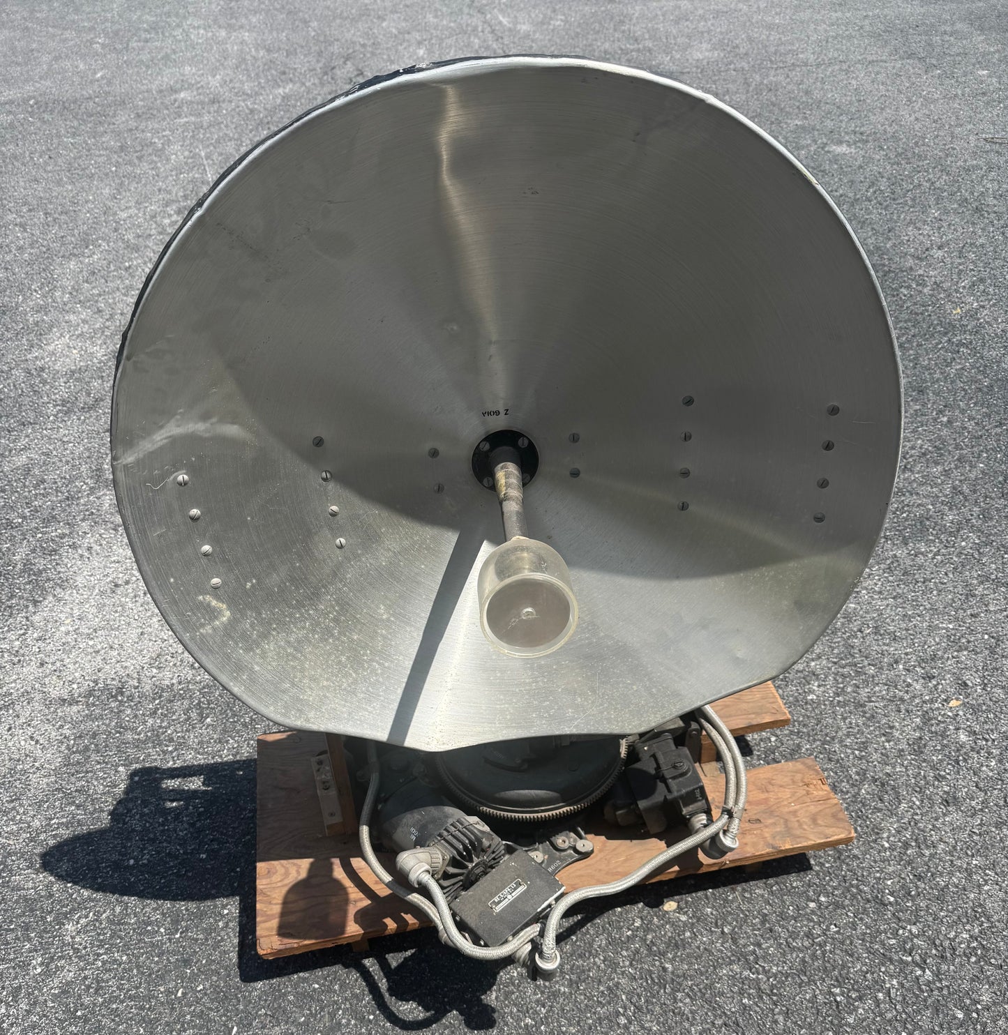 WWII U.S. Navy AS-17A/APS Radar Dish Antenna Assembly w/ Mount
