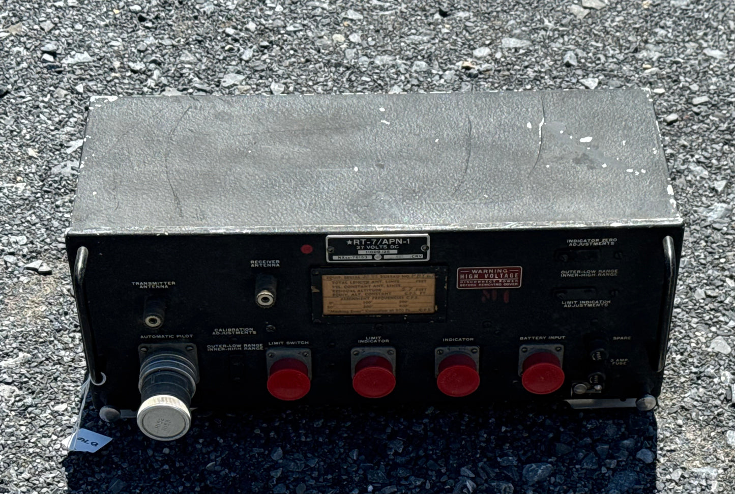 WWII-era U.S. Navy aircraft radar/radio unit marked RT-7/APN-1