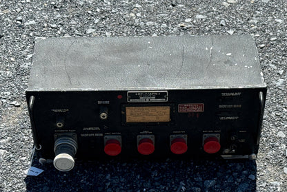 WWII-era U.S. Navy aircraft radar/radio unit marked RT-7/APN-1