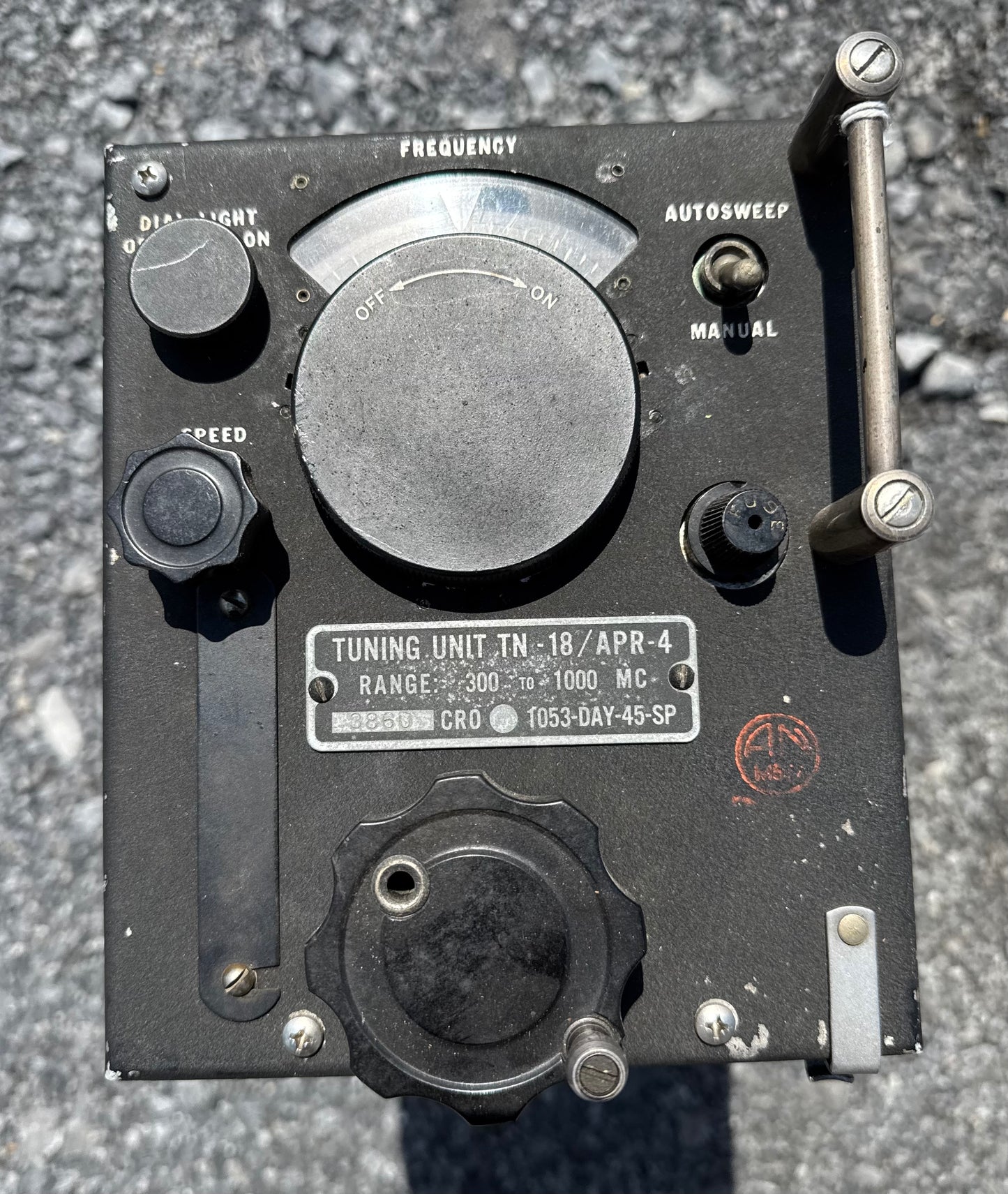 WWII U.S. Military TN-18/APR-4 Tuning Unit – 300–1000 MC Radar/Radio Receiver Component