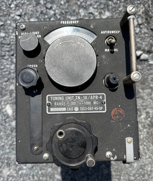 WWII U.S. Military TN-18/APR-4 Tuning Unit – 300–1000 MC Radar/Radio Receiver Component