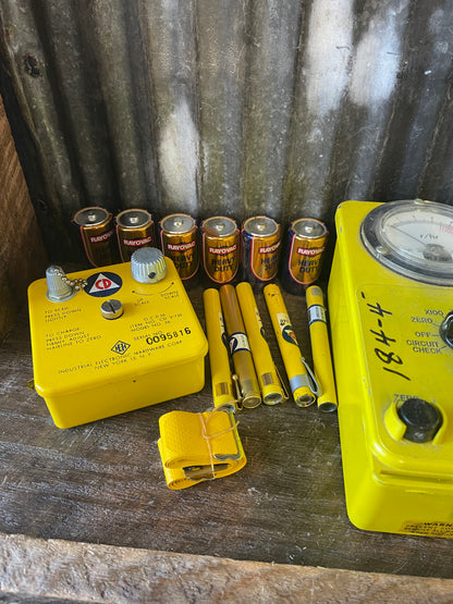 Cold War Civil Defense CD V-777-2 Radiation Detection Set Complete w/ CD V-715, CD V-700, Dosimeters & Accessories