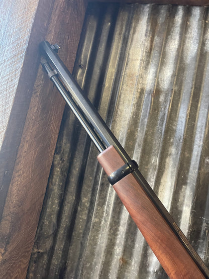 Henry H001L .22 S/L/LR Lever-Action Carbine – Large Loop – Original Box & Paperwork