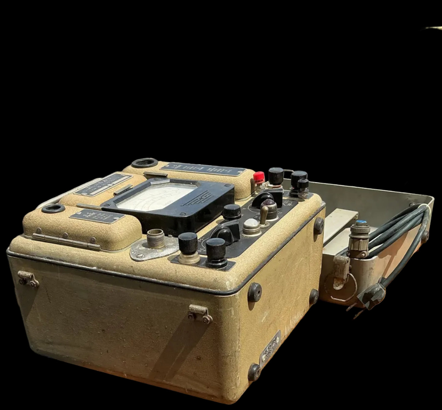 WWII U.S. Military TS-375A/U Vacuum Tube Voltmeter Set – Complete w/ Case & Probes