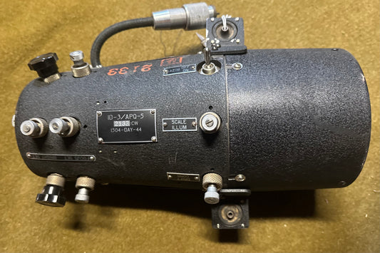 WWII U.S. Navy ID-3/APQ-5 Radar Indicator / Scope Unit