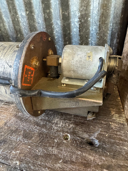 WWII U.S. Army Air Forces RF-3/AP Aircraft Radio Direction Finder Loop Antenna Assembly