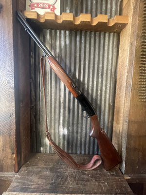 Remington Model 552 Speedmaster semi-automatic rimfire rifle chambered in .22 LR, manufactured in 1979.