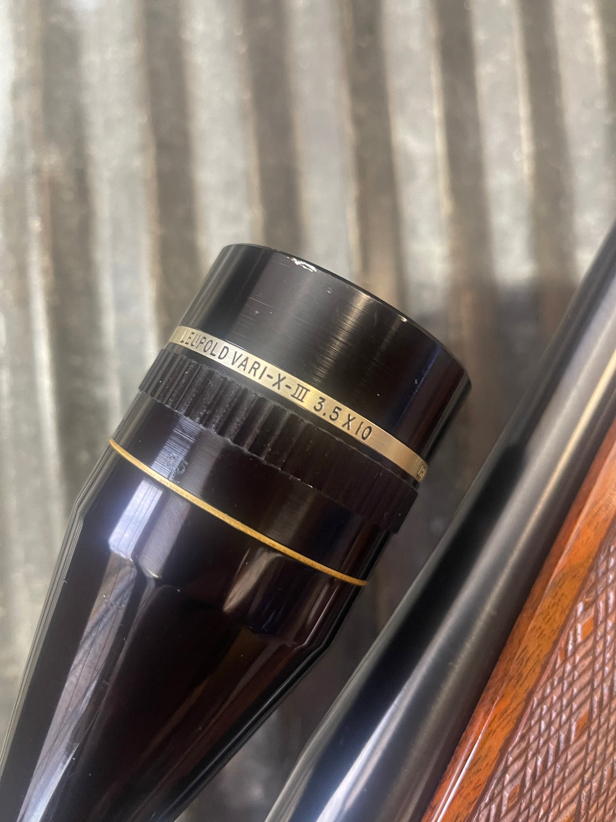 Weatherby Mark V Deluxe 6.5-300 Weatherby Magnum – 26” Barrel – Leupold Vari-X III 3.5-10x Scope – Japanese Made