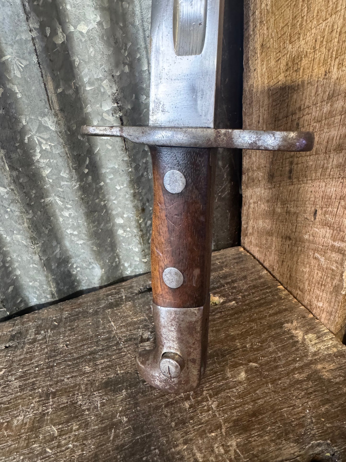 Original Swiss Waffenfabrik Neuhausen M1918 Bayonet & Scabbard – Serial #411044