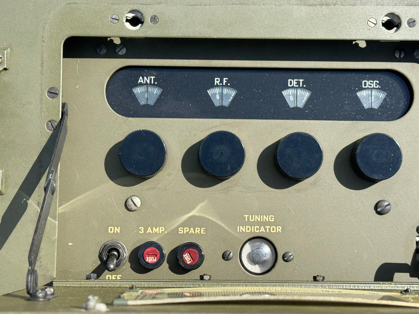 WWII U.S. Army Signal Corps Receiver BC-1068-A