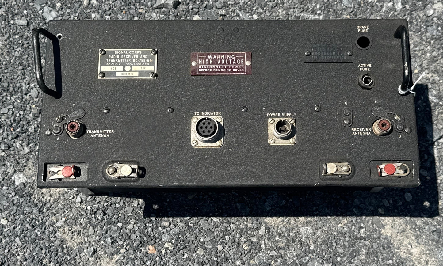 WWII U.S. Army Signal Corps BC-788-AM Radio Receiver & Transmitter